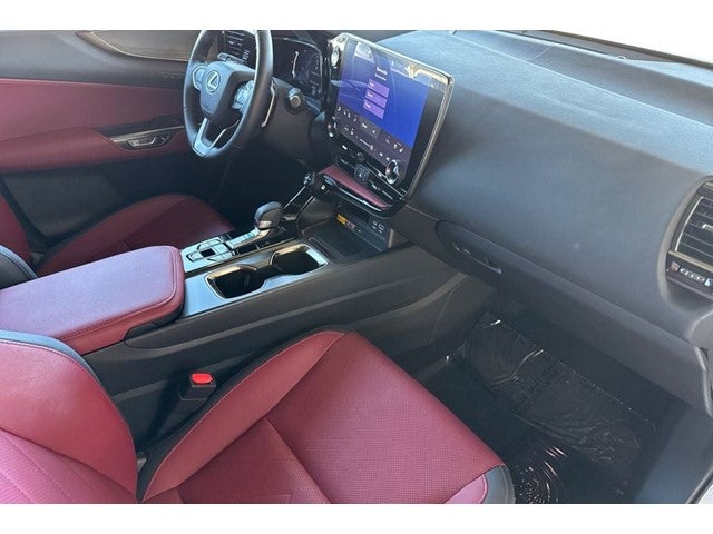 2023 Lexus NX 450h+ Luxury