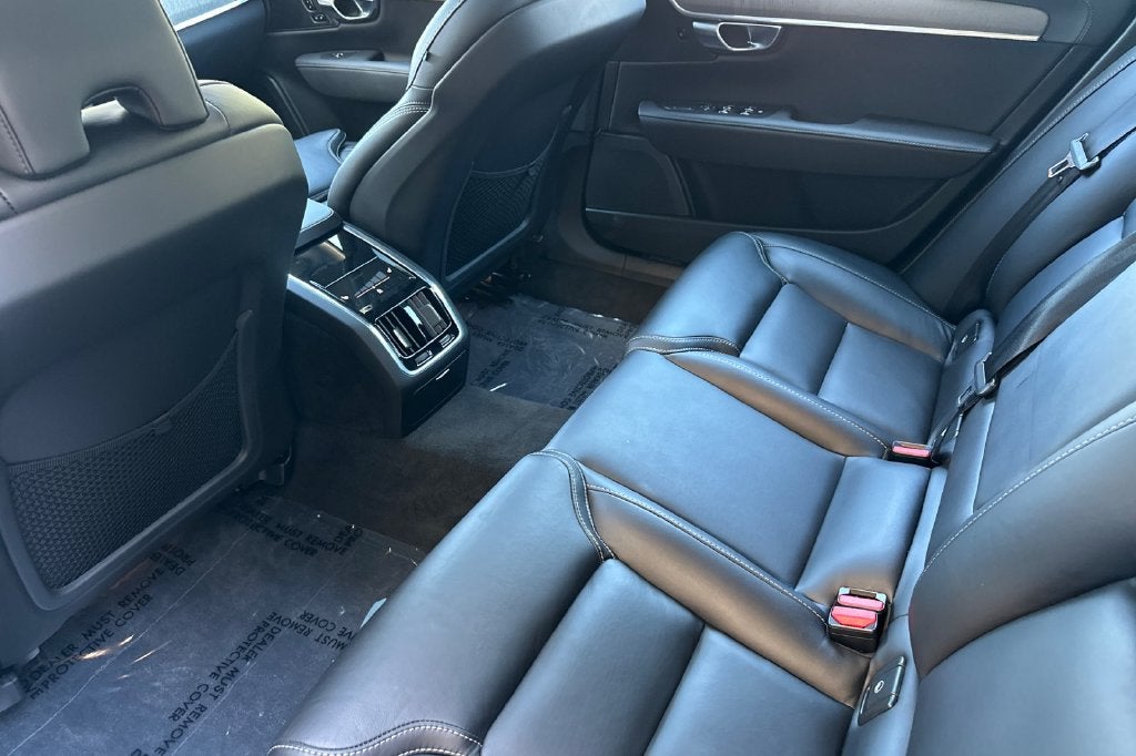 2022 Volvo S90 B6 Inscription