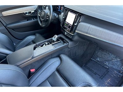 2022 Volvo S90 B6 Inscription