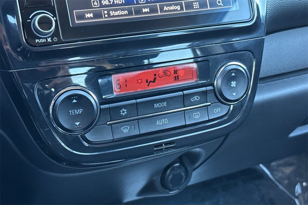 2024 Mitsubishi Mirage ES