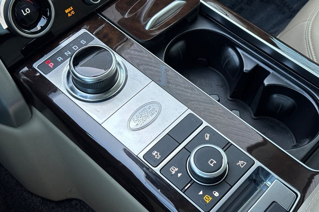 2022 Land Rover Range Rover .