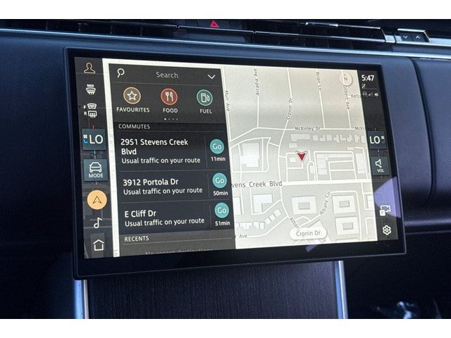2025 Land Rover Range Rover SE