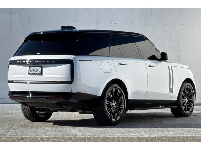 2025 Land Rover Range Rover SE