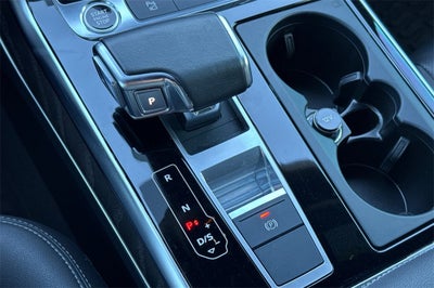 2022 Audi Q8 55 Premium Plus quattro