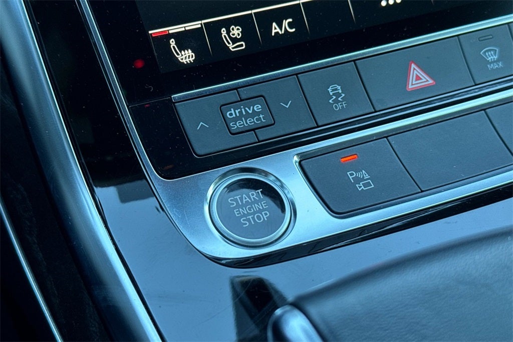 2022 Audi Q8 55 Premium Plus quattro