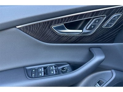 2022 Audi Q8 55 Premium Plus quattro