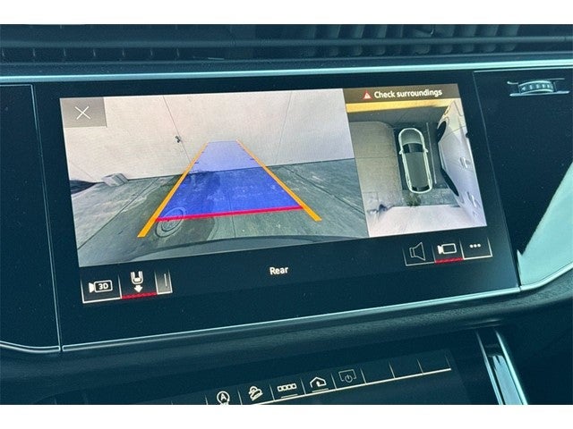 2022 Audi Q8 55 Premium Plus quattro