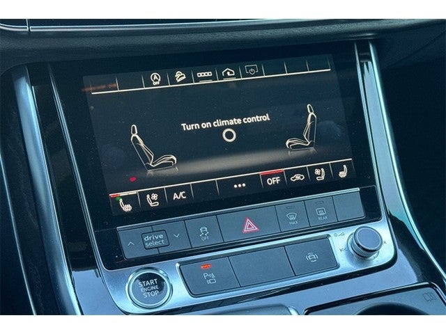 2022 Audi Q8 55 Premium Plus quattro