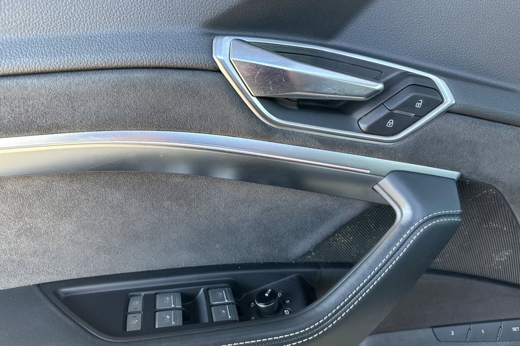 2022 Audi e-tron S Prestige quattro