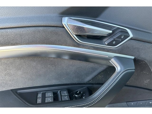 2022 Audi e-tron S Prestige quattro