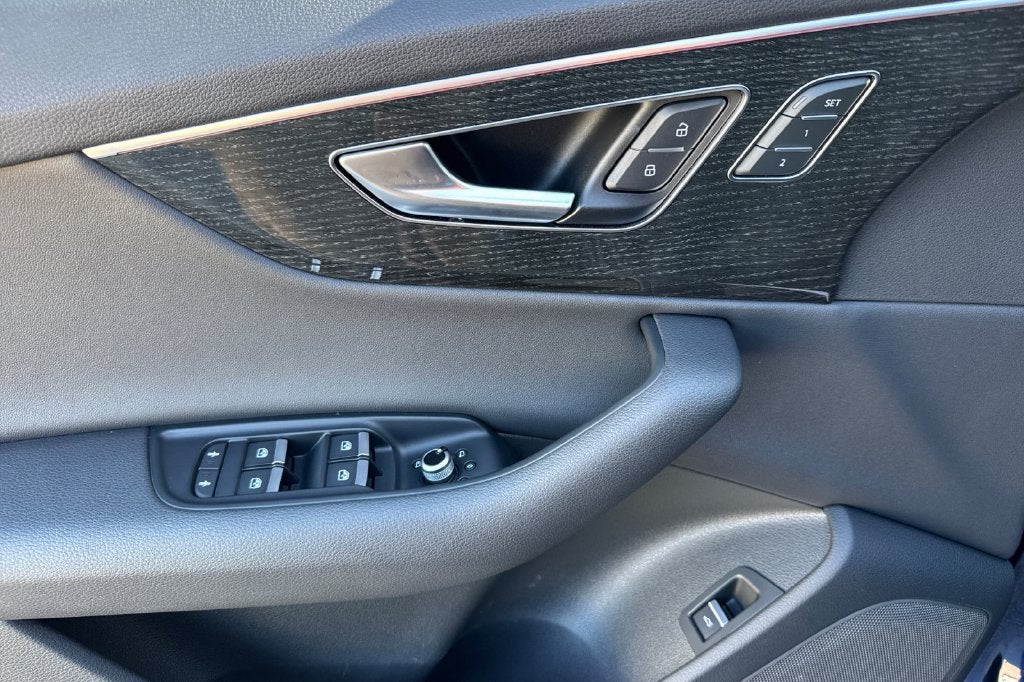 2020 Audi Q7 55 Prestige quattro