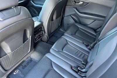 2020 Audi Q7 55 Prestige quattro