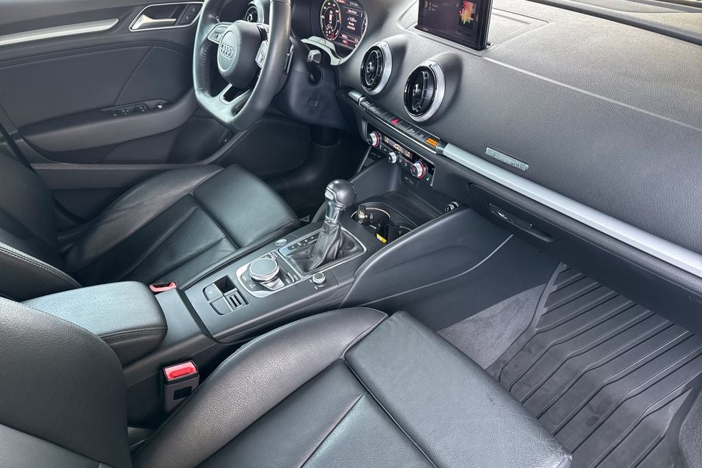 2018 Audi A3 e-tron 1.4T Tech Premium