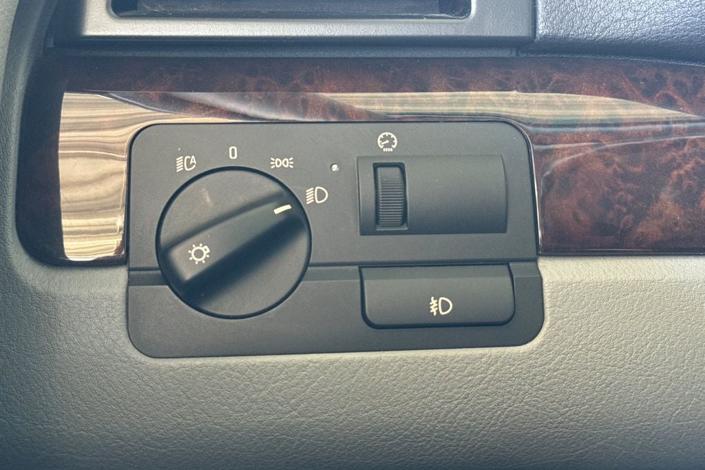 2002 BMW 3 Series 330Ci