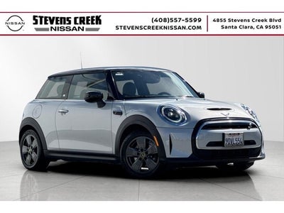 2023 MINI Cooper SE Electric .