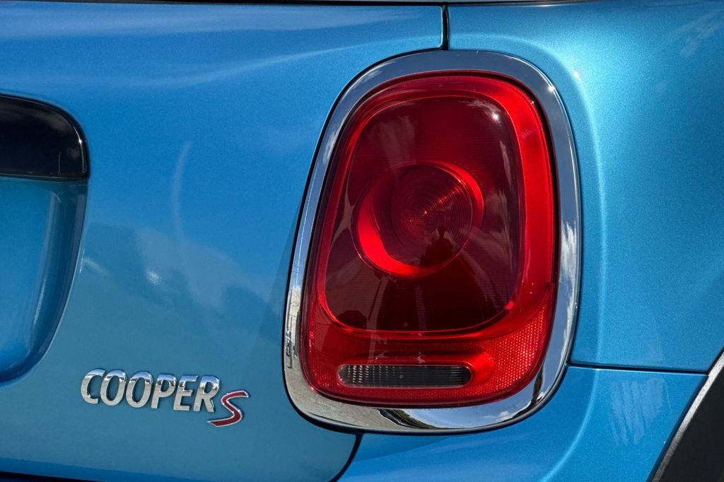 2016 MINI Cooper S Base