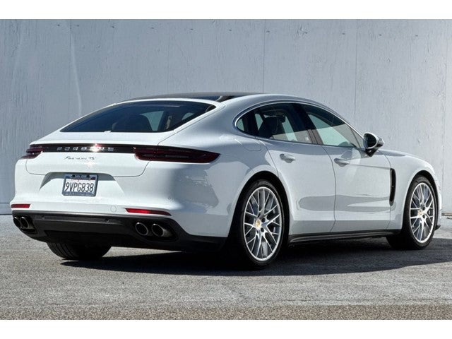 2018 Porsche Panamera 4S
