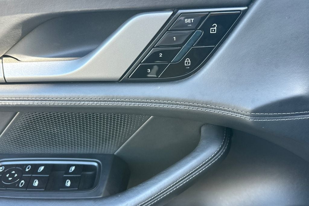 2020 Porsche Taycan Turbo