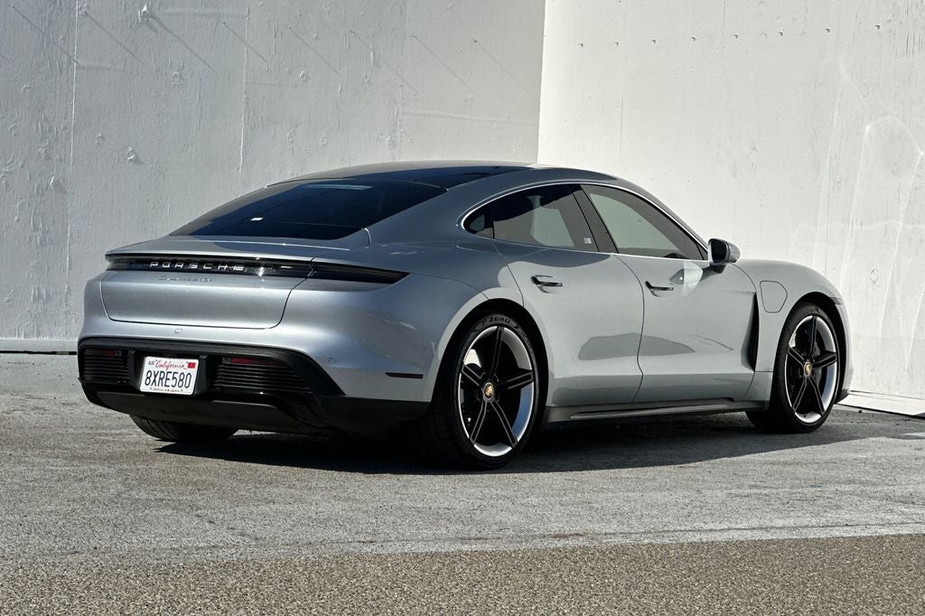 2020 Porsche Taycan Turbo