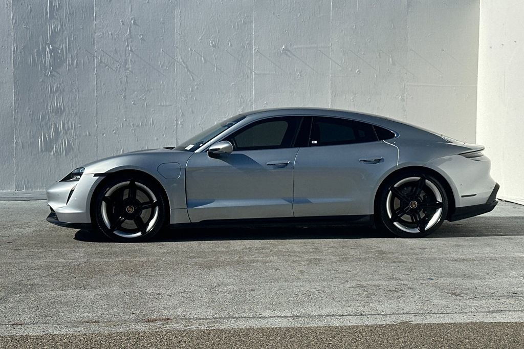 2020 Porsche Taycan Turbo