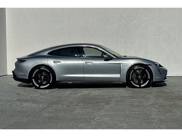 2020 Porsche Taycan Turbo