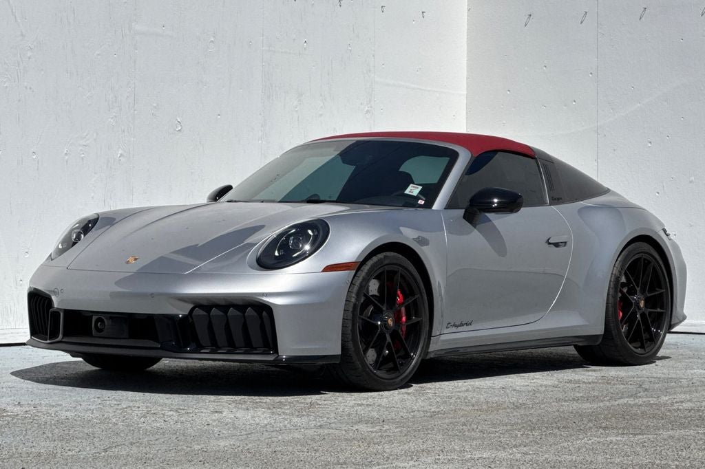 2025 Porsche 911 Targa 4 GTS