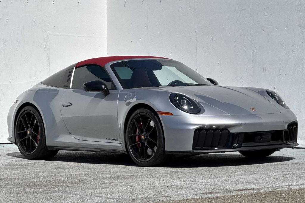 2025 Porsche 911 Targa 4 GTS