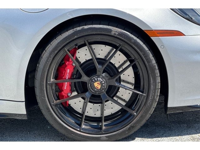 2025 Porsche 911 Targa 4 GTS