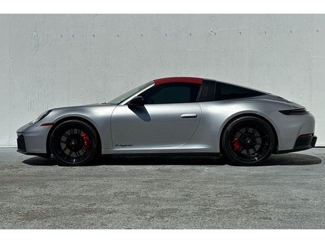 2025 Porsche 911 Targa 4 GTS