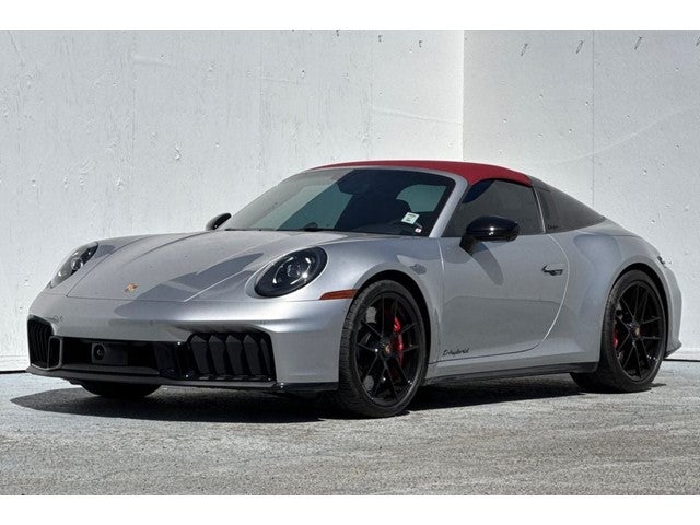 2025 Porsche 911 Targa 4 GTS