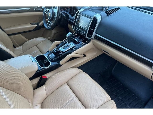 2016 Porsche Cayenne Base