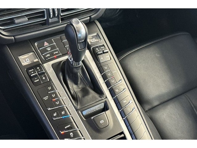 2021 Porsche Macan Base