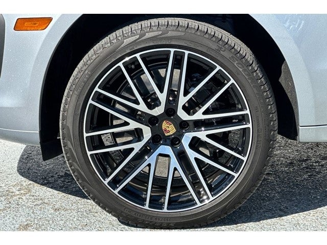 2024 Porsche Macan GTS