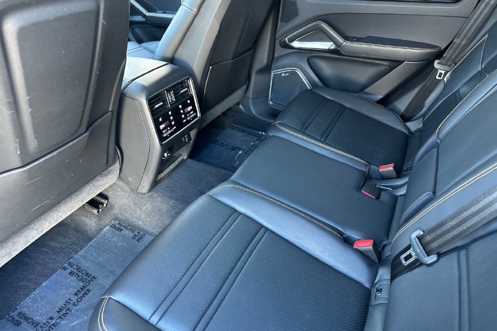 2023 Porsche Cayenne E-Hybrid Turbo S