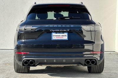 2023 Porsche Cayenne E-Hybrid Turbo S