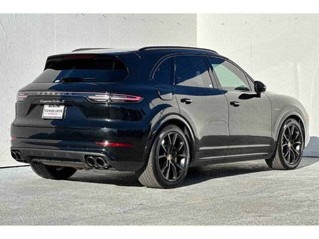 2023 Porsche Cayenne E-Hybrid Turbo S