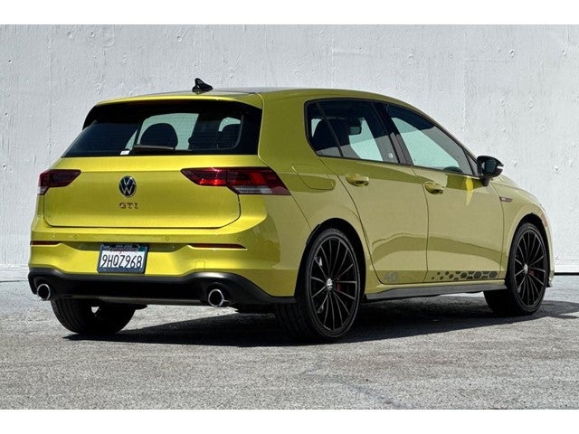 2023 Volkswagen Golf GTI 2.0T 40th Anniversary Edition