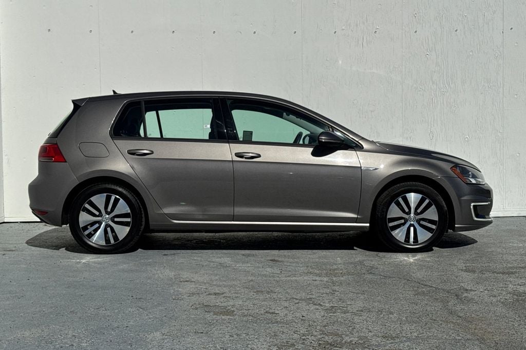 Used 2016 Volkswagen e-Golf e-Golf SE with VIN WVWKP7AUXGW903861 for sale in Santa Clara, CA