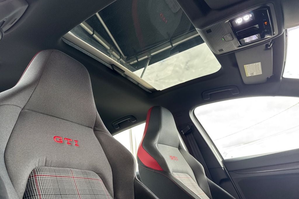 2024 Volkswagen Golf GTI 2.0T SE